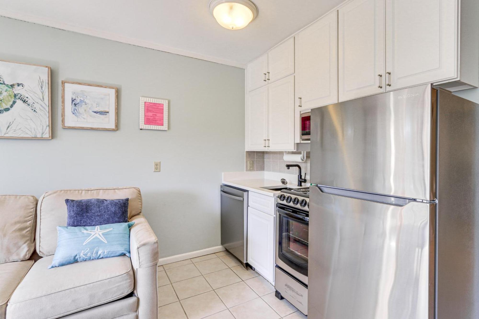Coastal Condo With Pool And Direct Beach Access! Хилтон-Хед-Айленд Экстерьер фото